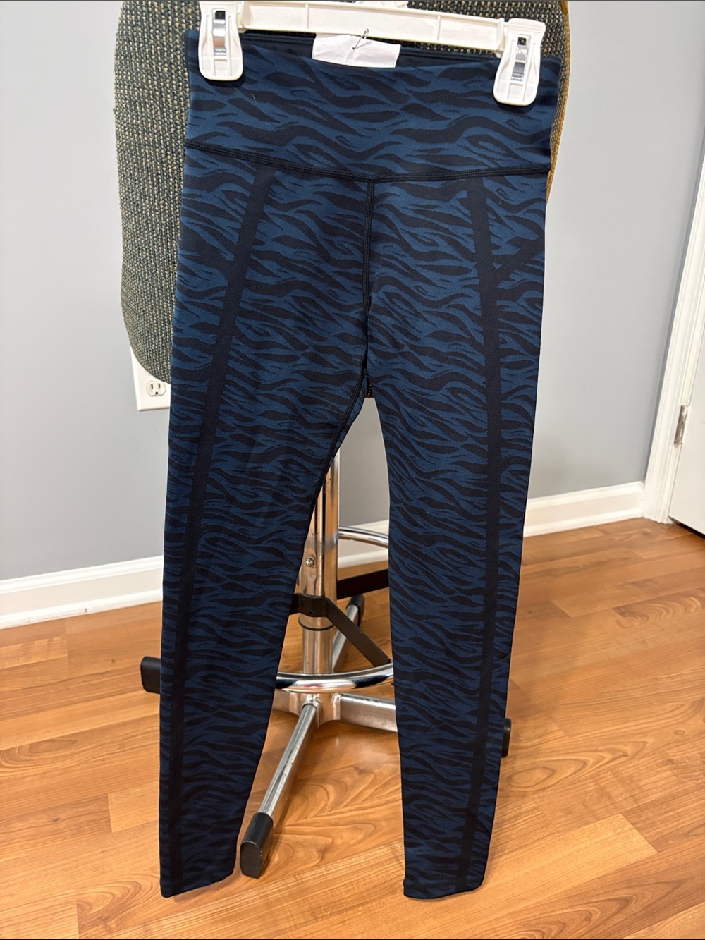 Sweaty Betty Navy and Black Zebra-Print Leggings
